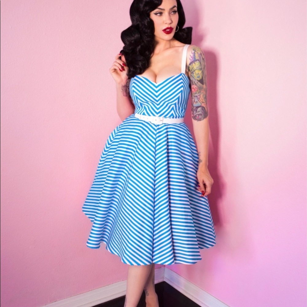 Vixen Dollface Dress in blue and white XL NWT